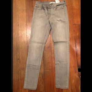 Levi’s 711 skinny gray jeans